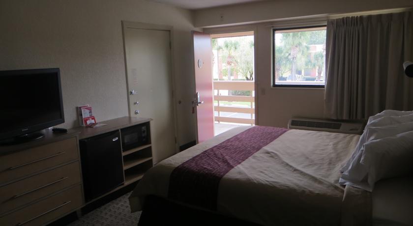 Clarion Inn & Suites At International Drive Orlando Eksteriør billede