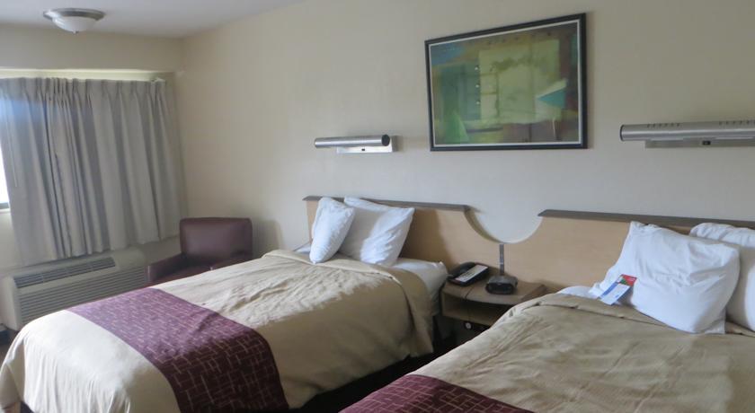 Clarion Inn & Suites At International Drive Williamsburg Eksteriør billede