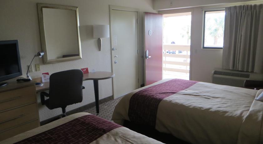 Clarion Inn & Suites At International Drive Williamsburg Eksteriør billede